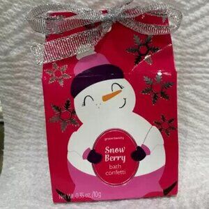 Groovi Beauty Snow Berry Christmas Bath Confetti Snowman